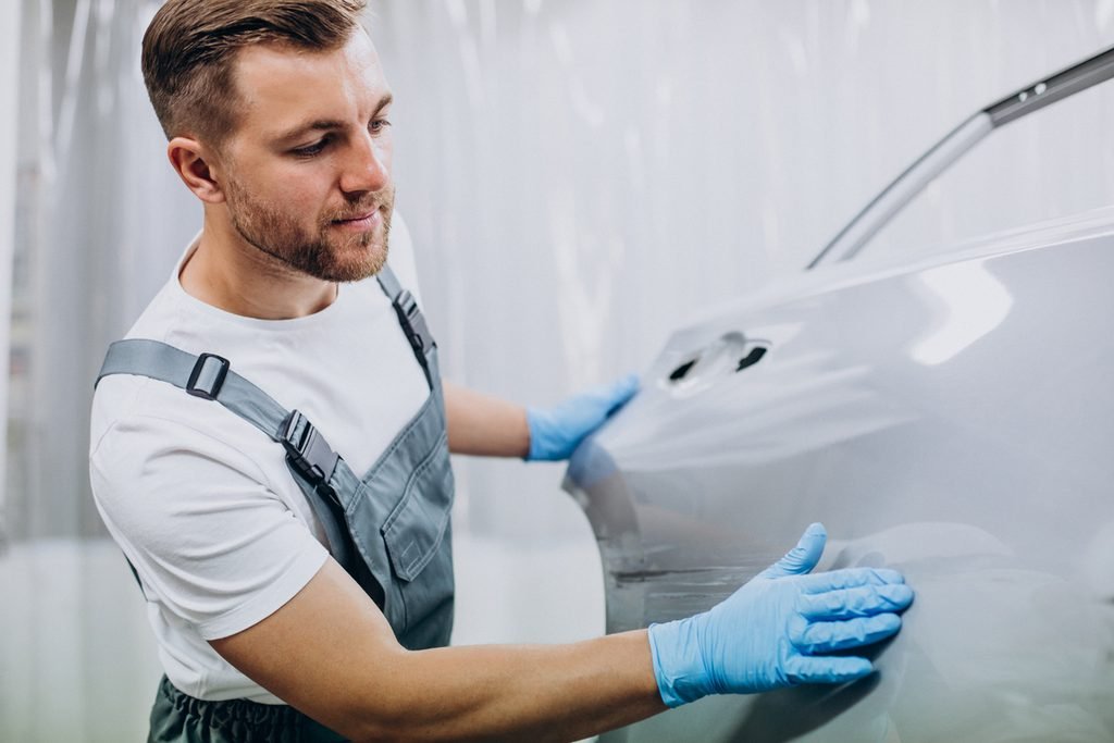 Effacer une rayure profonde sur sa carrosserie : étapes et solutions pas chères 3