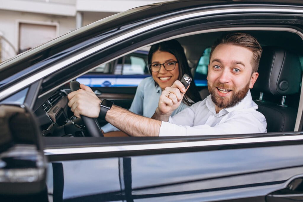 Assureurs traditionnels vs Néo-assureurs : où payer son assurance auto moins cher ? 2