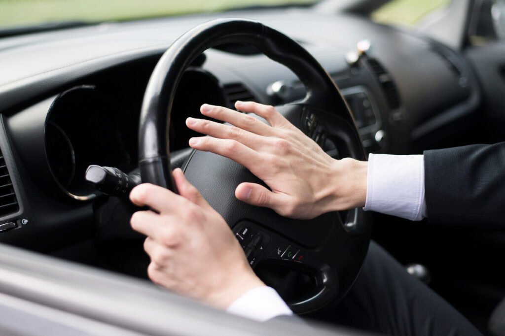 Klaxon qui ne fonctionne plus : causes de panne, diagnostic et réparations 2